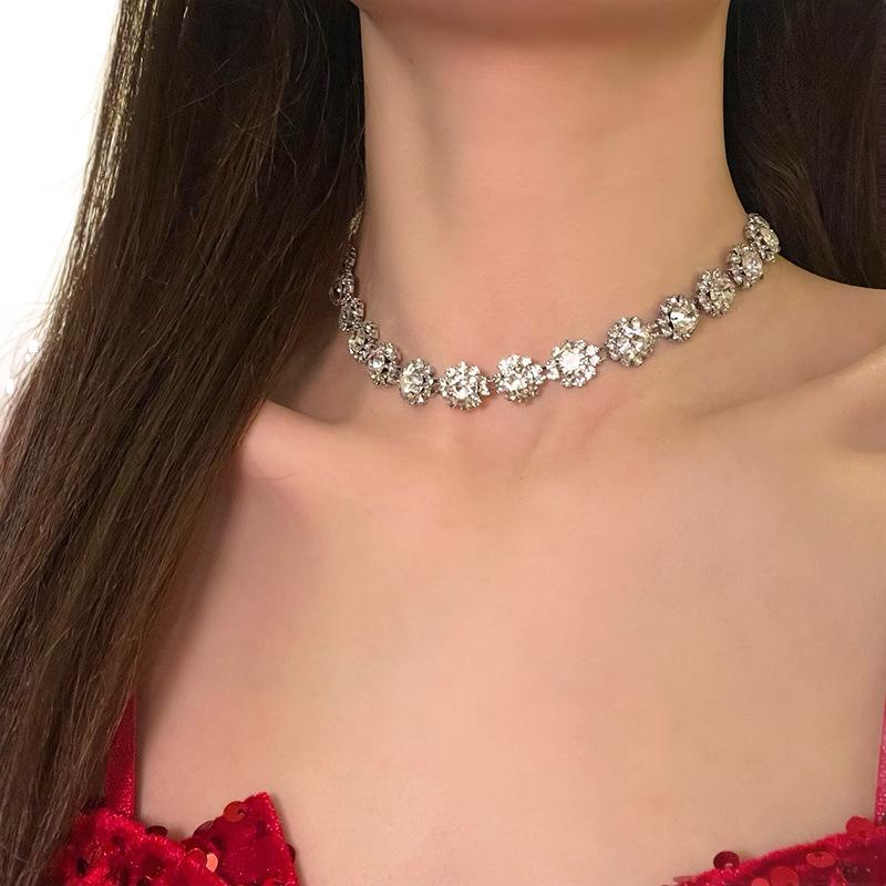 Full-diamond Niche Zircon Clavicle Chain Versatile Collar-style  Necklace